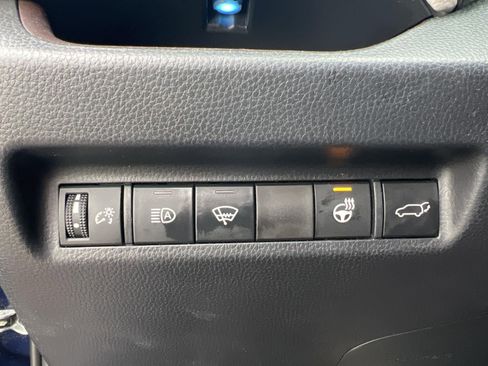 Used 2020 Toyota RAV4 Limited w/ Limited Grade Weather Package AWD/4WD image 17
