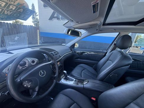 Used 2003 Mercedes-Benz E 320 Sedan image 8