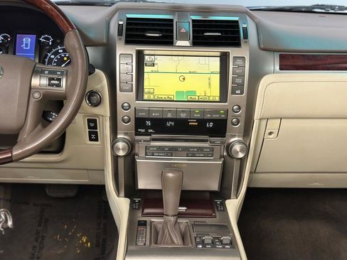 Used 2010 Lexus GX 460 image 15