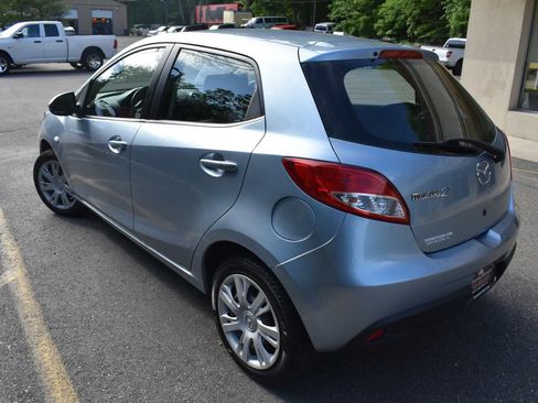 Used 2013 MAZDA MAZDA2 Sport FWD image 6