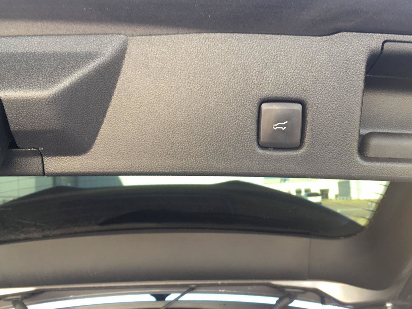 Used 2024 Ford Escape ST-Line w/ Tech Pack #1 AWD/4WD image 28