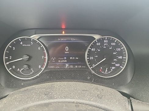 Used 2024 Nissan Sentra SR w/ SR Premium Package image 14