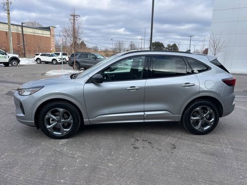 Certified 2024 Ford Escape ST-Line w/ Tech Pack #1 image 8