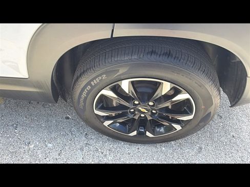 Used 2021 Chevrolet TrailBlazer LT w/ Convenience Package FWD image 25