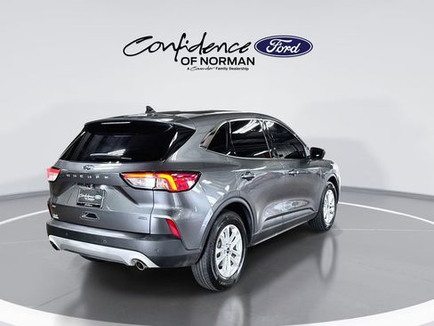 Used 2021 Ford Escape SE FWD image 8
