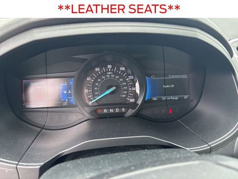 Used 2022 Ford Edge Titanium w/ Equipment Group 301A AWD/4WD image 7