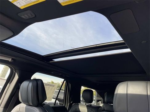 New 2025 Lincoln Navigator Reserve w/ Jet Appearance Package image 26