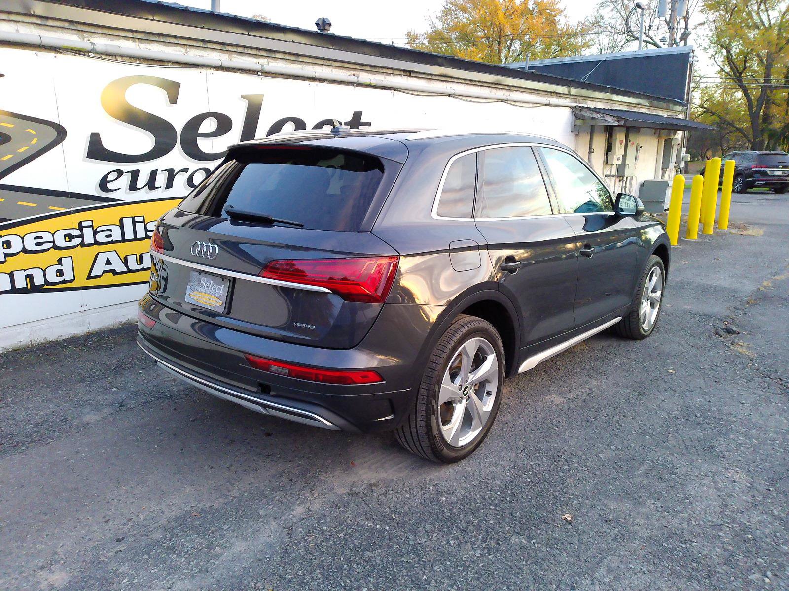 Used 2021 Audi Q5 2.0T Premium Plus w/ Premium Plus Package AWD/4WD image 2
