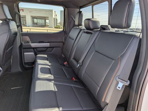 Used 2025 Ford F150 Lariat w/ Equipment Group 502A High image 28