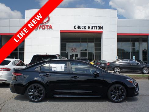 Used 2026 Toyota Corolla XSE FWD image 1