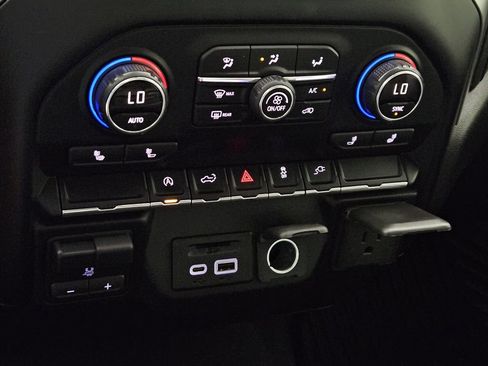 Used 2019 Chevrolet Silverado 1500 LT w/ Texas Edition RWD image 16