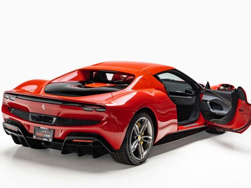 Used 2023 Ferrari 296 GTB RWD image 10