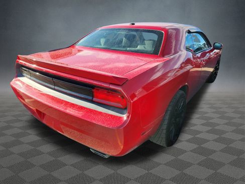 Used 2012 Dodge Challenger R/T Plus image 8