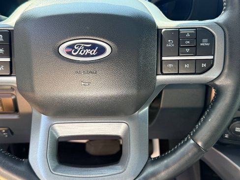 Used 2024 Ford F350 Lariat w/ Lariat Ultimate Package AWD/4WD image 28