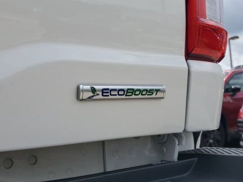 Used 2021 Ford F150 Lariat w/ Equipment Group 502A High AWD/4WD image 9