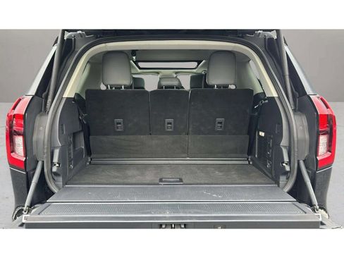 Used 2025 Ford Expedition Active AWD/4WD image 9