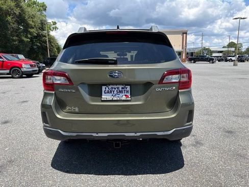 Used 2017 Subaru Outback 2.5i Limited AWD/4WD image 6