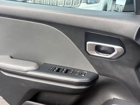 Used 2025 Kia K4 LXS image 18