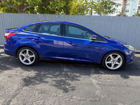 Used 2013 Ford Focus Titanium w/ Titanium Handling Pkg FWD image 18