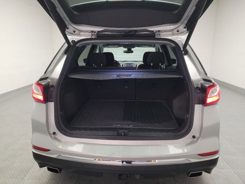Used 2020 Chevrolet Equinox LT FWD image 29