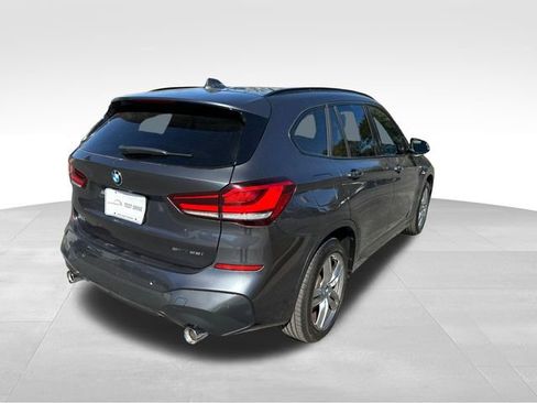 Used 2021 BMW X1 sDrive28i w/ M Sport Package image 5