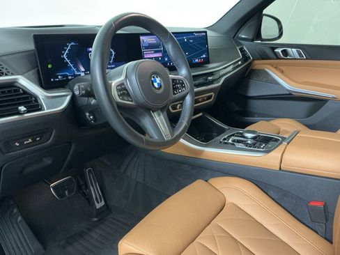 Used 2025 BMW X5 sDrive40i w/ M Sport Package RWD image 21