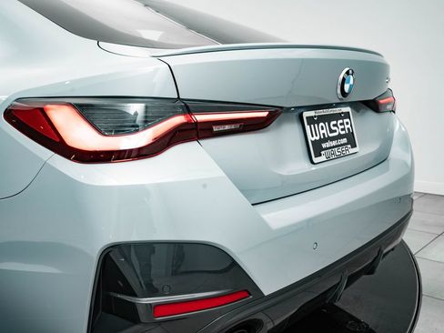 Used 2022 BMW 430i Gran Coupe w/ M Sport Package RWD image 18