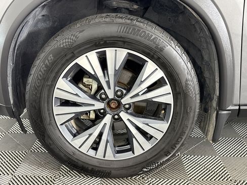 Used 2022 Nissan Rogue SV FWD image 36