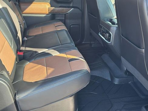 Used 2021 Chevrolet Silverado 1500 High Country w/ Technology Package image 19