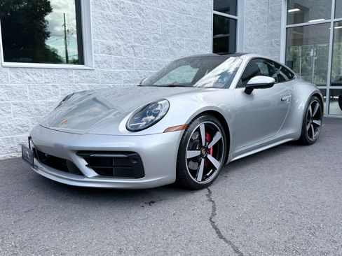 Used 2023 Porsche 911 Carrera S RWD image 5