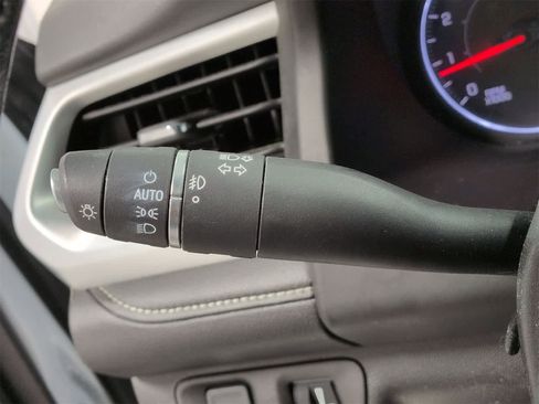 Used 2019 GMC Acadia SLT image 27