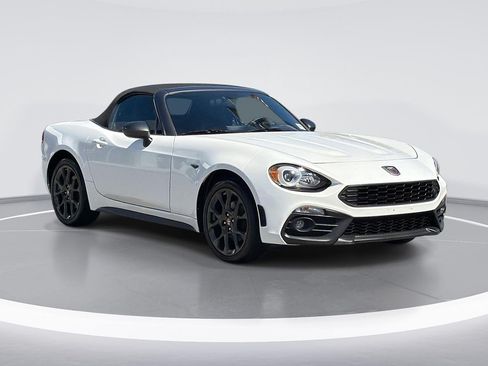 Used 2019 FIAT 124 Spider Abarth RWD image 1