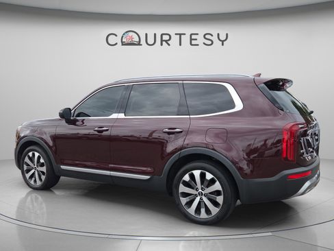Used 2021 Kia Telluride S AWD/4WD image 3