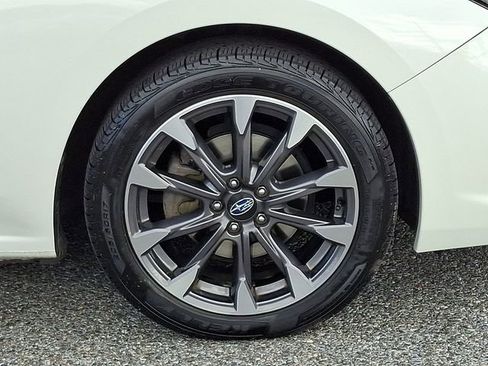 Used 2023 Subaru Impreza 2.0i Limited image 8