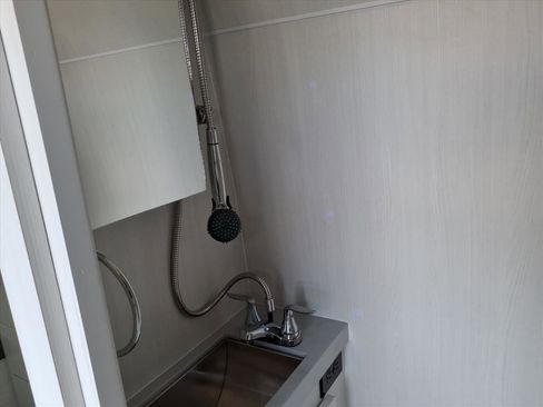 Used 2024 Mercedes-Benz Sprinter 3500 image 15