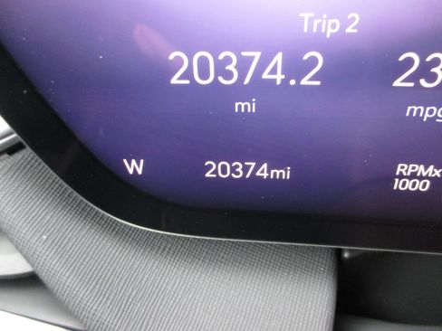 Used 2025 Buick Enclave Sport Touring image 25