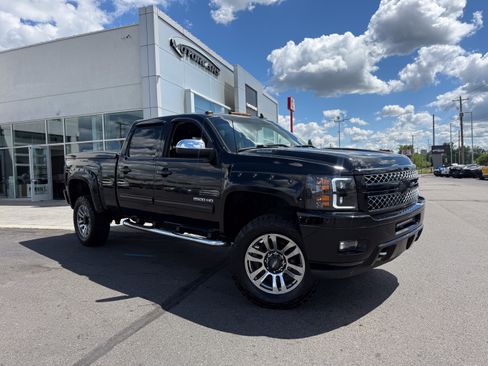 Used 2014 Chevrolet Silverado 2500 LT w/ Z71 Appearance Package AWD/4WD image 5