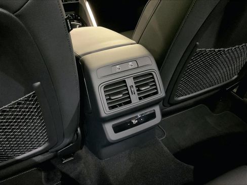 Certified 2025 Audi Q5 Premium AWD/4WD image 35