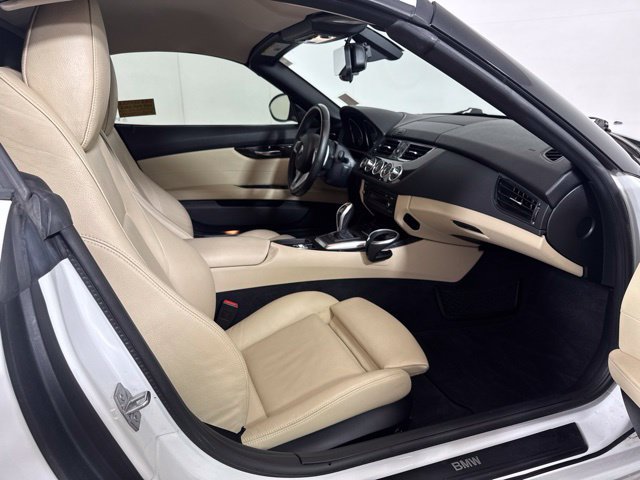 Used 2016 BMW Z4 sDrive28i RWD image 4