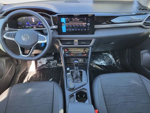 New 2026 Volkswagen Taos SE AWD/4WD image 20