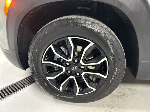 Used 2025 Chevrolet TrailBlazer ACTIV w/ Convenience Package image 9