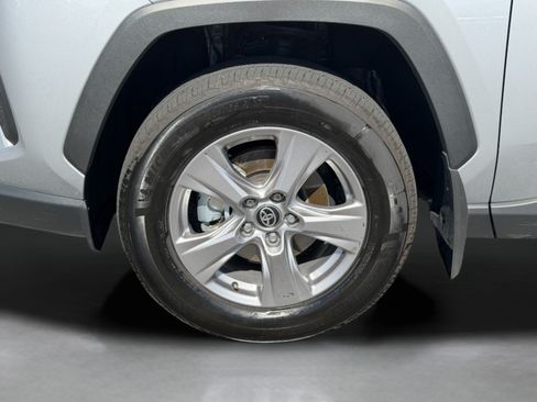 Used 2025 Toyota RAV4 XLE w/ Convenience Package FWD image 28