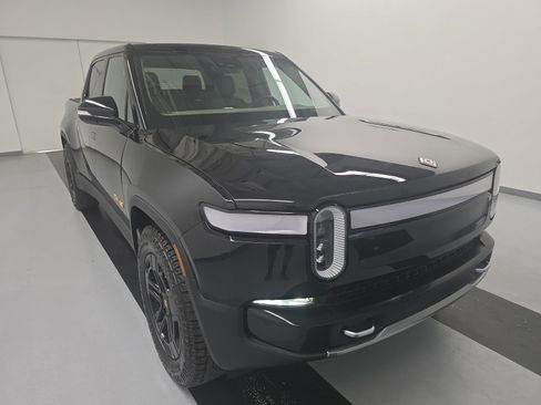 Used 2023 Rivian R1T Adventure AWD/4WD image 7