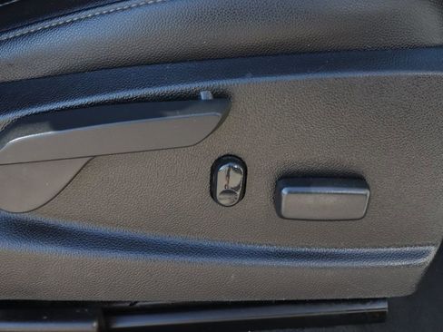 Used 2019 Chevrolet Colorado LT w/ Redline Special Edition image 43