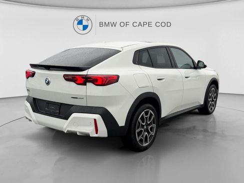 Used 2026 BMW X2 xDrive28i AWD/4WD image 7
