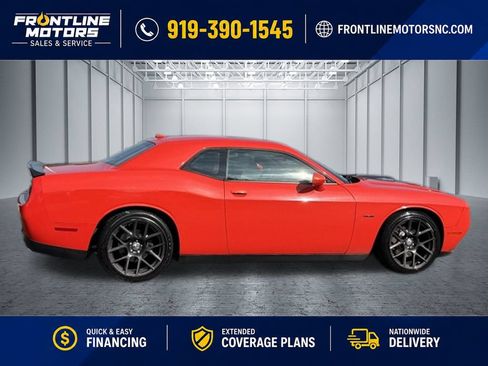 Used 2016 Dodge Challenger R/T RWD image 8