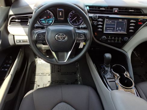 Used 2019 Toyota Camry LE w/ Carpet Mat Package FWD image 16