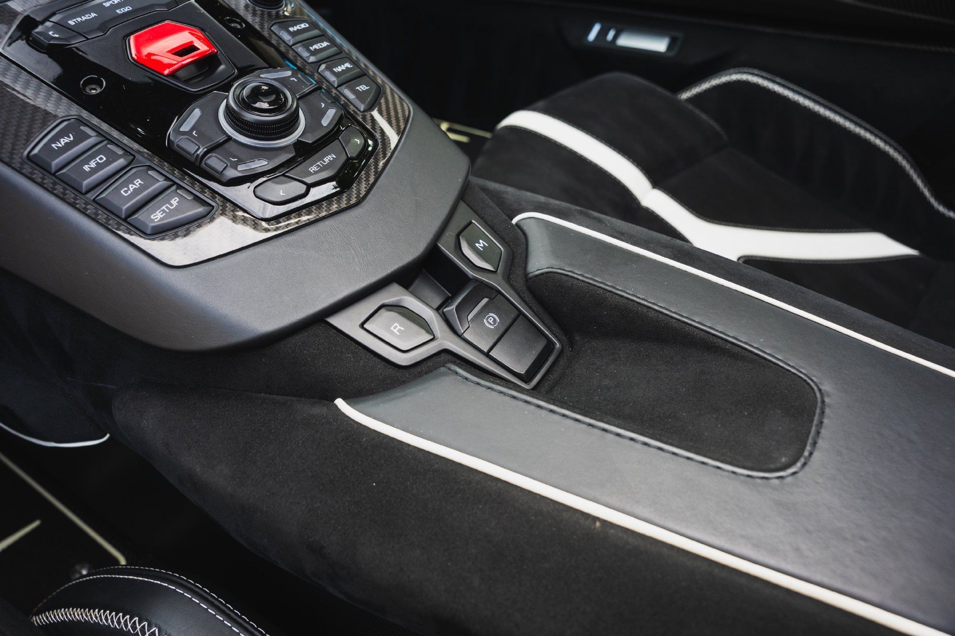 Used 2021 Lamborghini Aventador SVJ AWD/4WD image 61