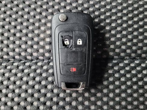 Used 2017 Chevrolet Equinox LS FWD image 32