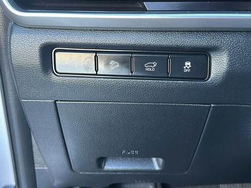 Used 2025 Kia Telluride S FWD image 21